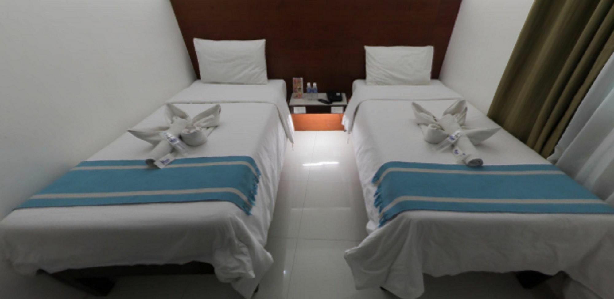 Viven Hotel Laoag Luaran gambar