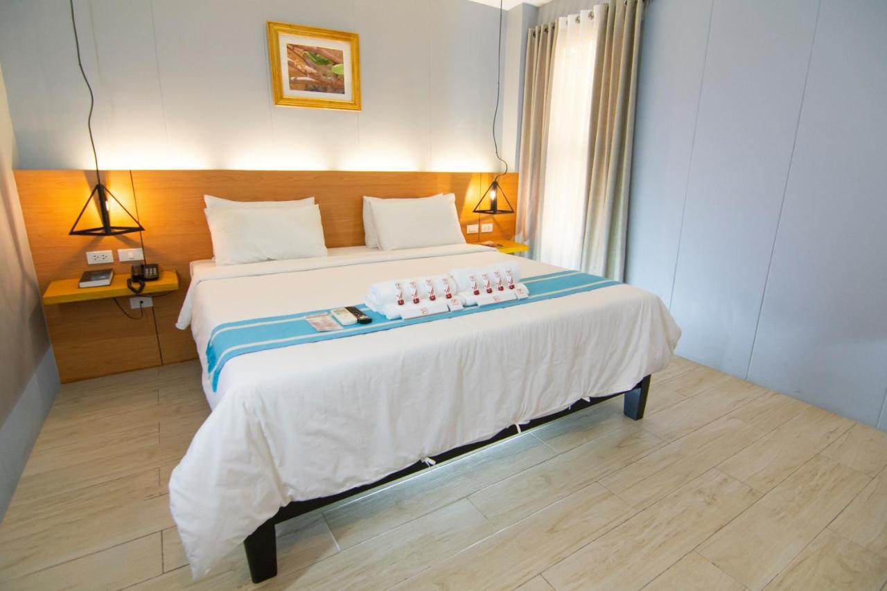 Viven Hotel Laoag Luaran gambar